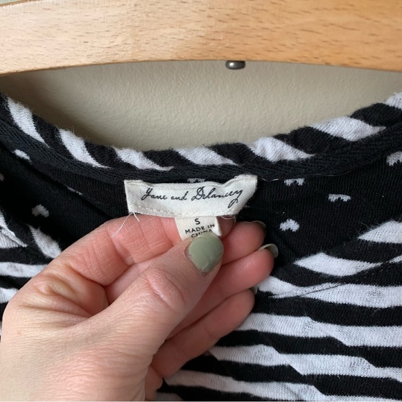 Jane and Delancey Striped long sleeve textured top - Picture 3 of 7